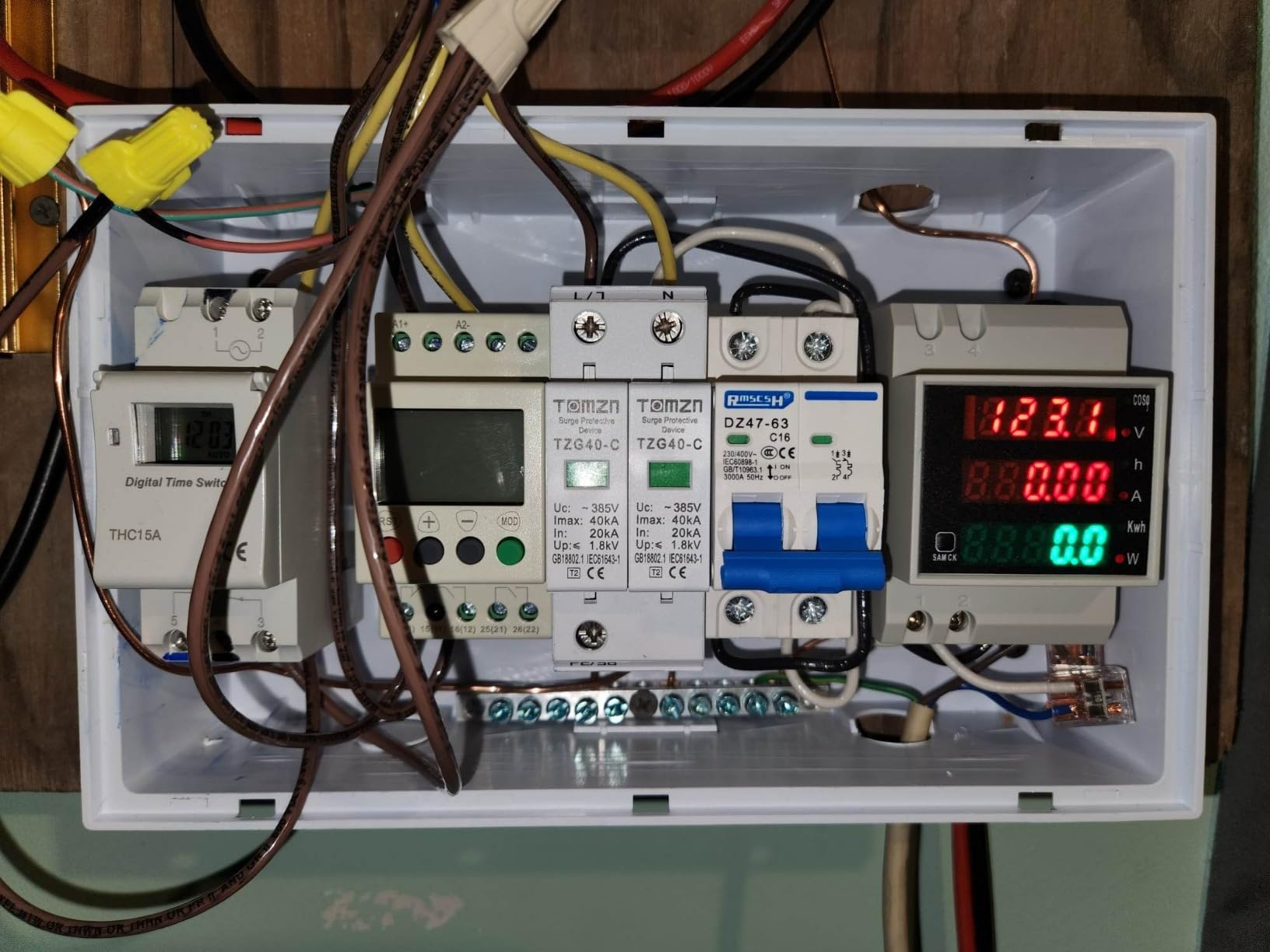 Y&H 1000W Grid Tie Inverter Power Limiter DC25-60V Solar Input AC110V/240V Auto Switch customer photo 2