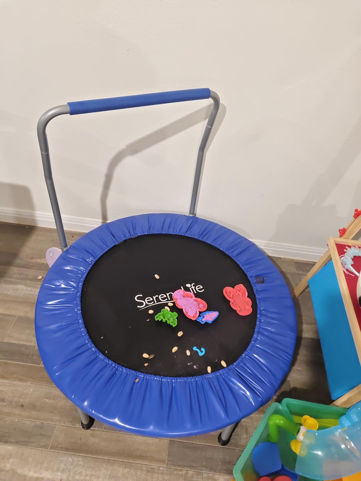 SereneLife 36″ Foldable Mini Trampoline for Kids - Compact Fitness Rebounder with Foam Handle - Safe, Stable Exercise Trampoline with 330lbs Max Load for Indoor/Outdoor Active Play & Exercise customer photo 2