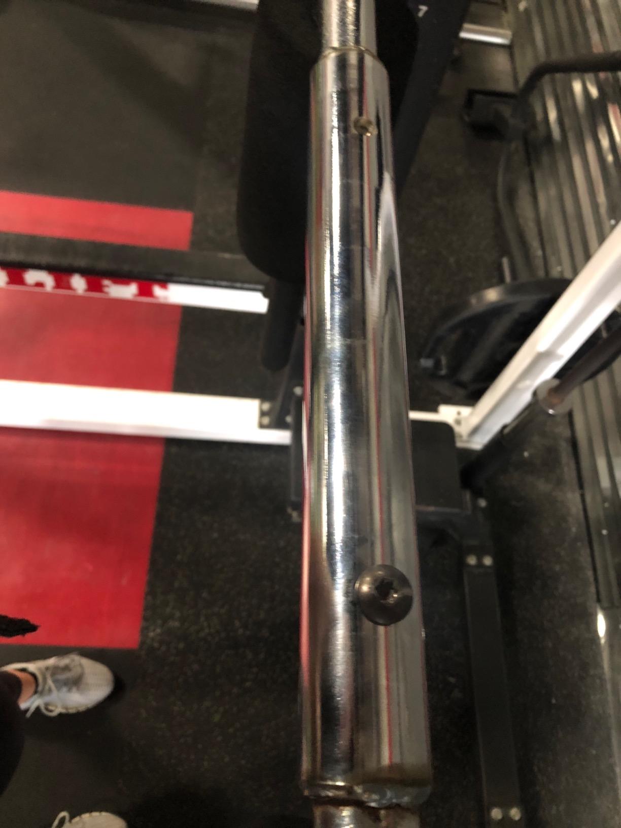 Fitness Safety Squat Olympic Bar,700LB Capacity Squat Olympic Bar, 7 FT Safety Squat Bar Attachment with Shoulder and Arm Pads for Weight Lifting customer photo 1