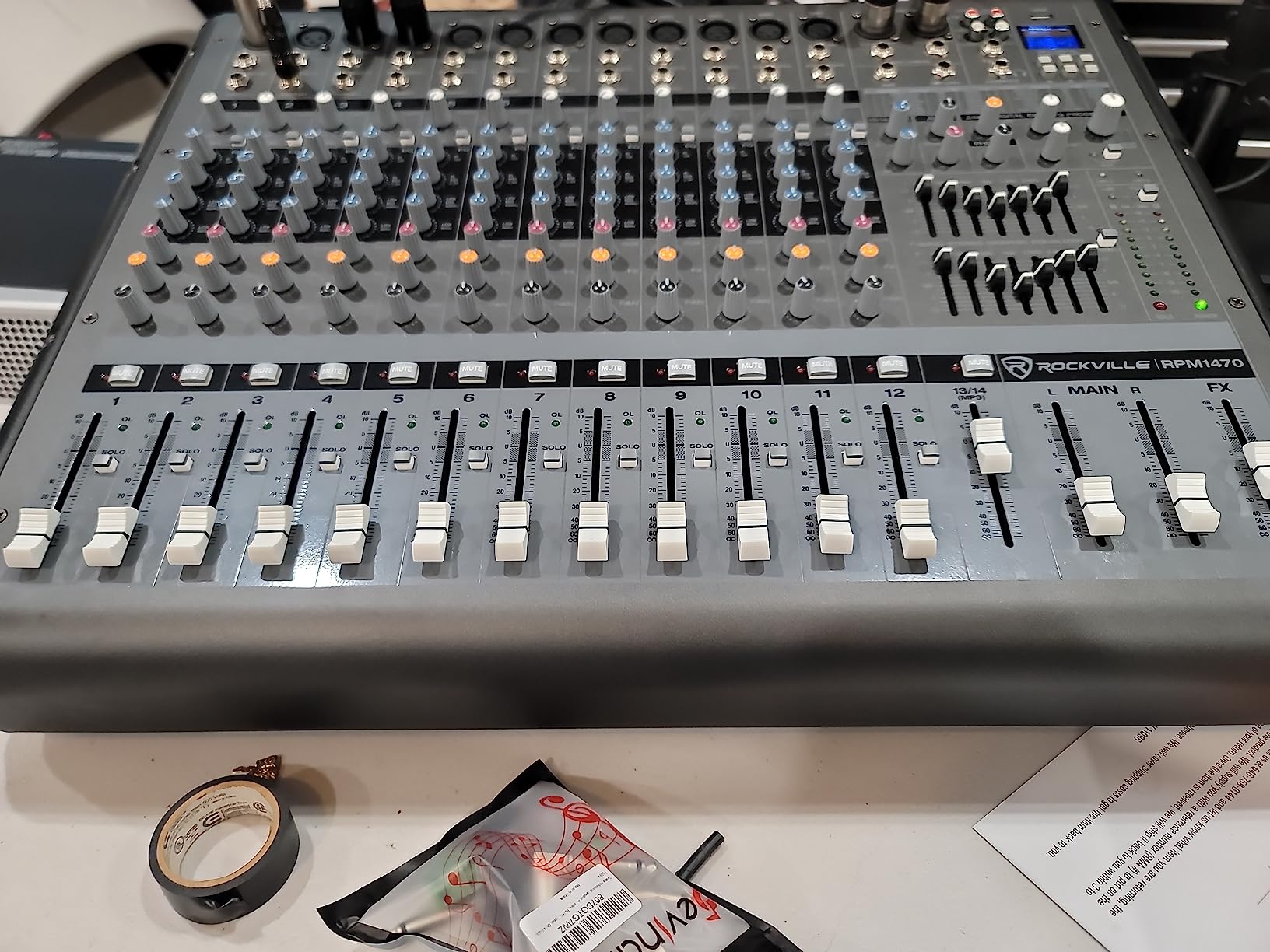 Rockville RPM1470 14 Channel 6000w Powered Mixer with USB and Bluetooth customer photo 1