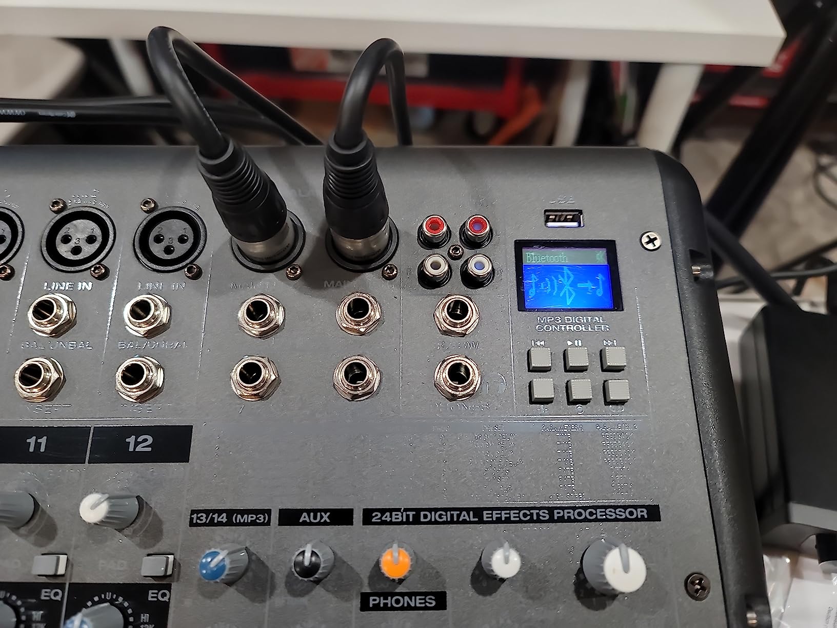 Rockville RPM1470 14 Channel 6000w Powered Mixer with USB and Bluetooth customer photo 2