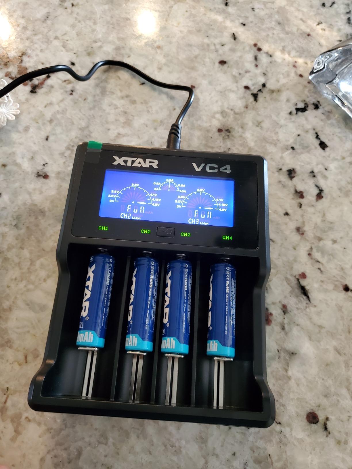 XTAR VC4 Universal Battery Charger - LCD Display, 4 Slots for 18650 Batteries customer photo 1