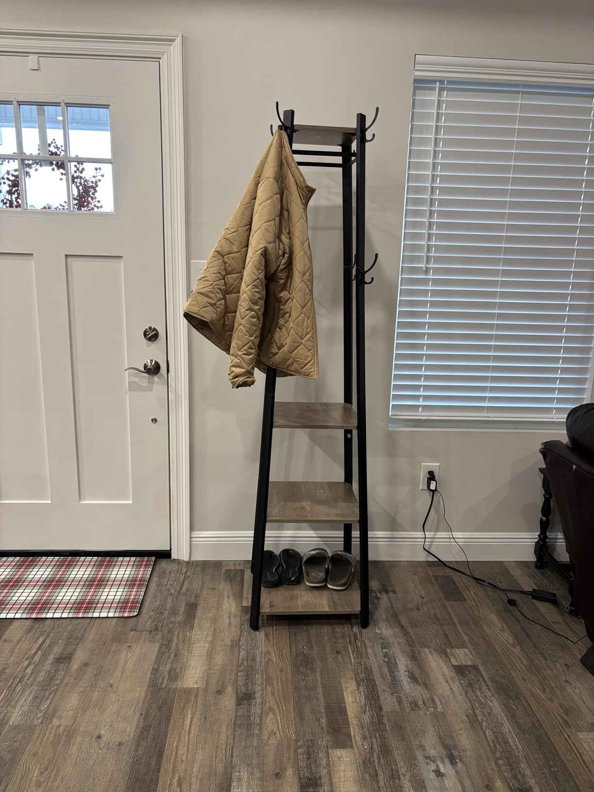 VASAGLE Coat Rack Freestanding, Hall Tree with 4 Shelves customer photo 1