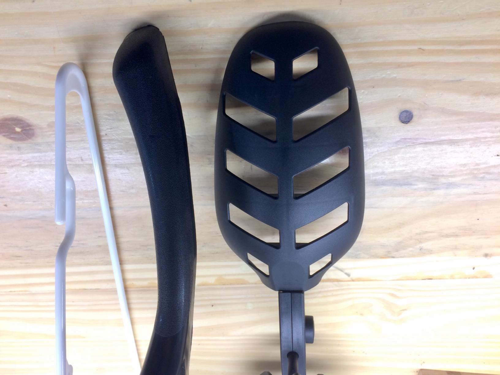 Ho Stevie! Wetsuit Hanger - Wet Suit Dries Faster, No Shoulder Stretching - Vented Shoulder Support Hanger for All Wetsuits customer photo 1