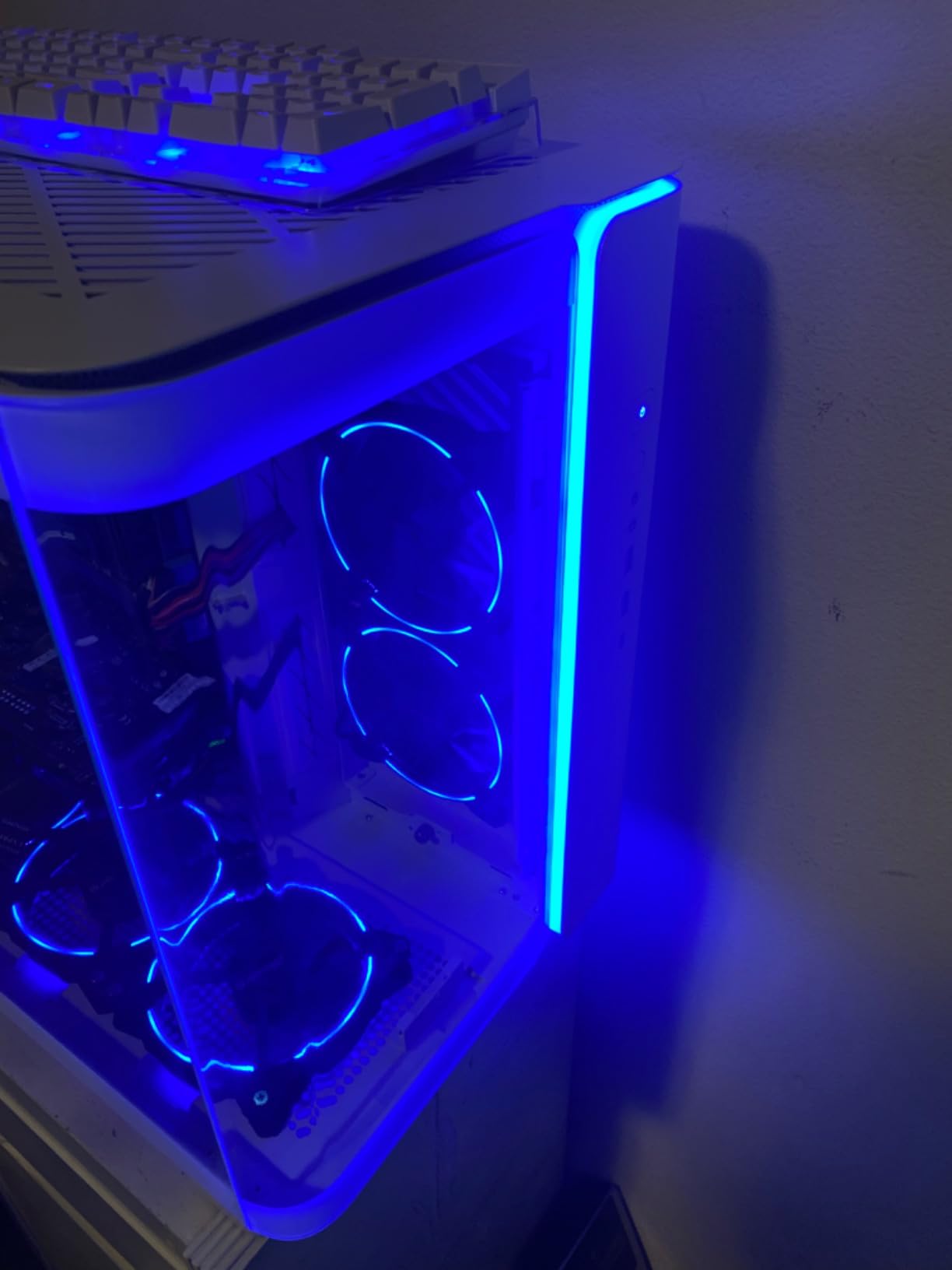 DS Mini ARGB PC Fans Controller Kit with One-to-One Matching Function for Computer Case RGB Fans, PC ARGB Heat Sink (3 Pin, 14 Key, SATA Power, 5th Gen) customer photo 2