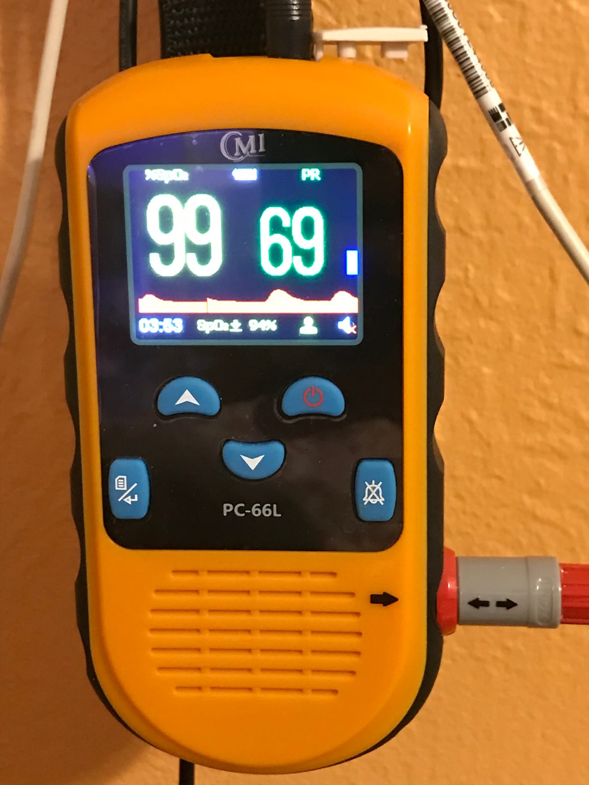 CMI Health Rechargeable Finger Pulse Oximeter for Adults, Continuous SpO2 & Pulse Rate Readings, Spot Check Mode, Adjustable Alerts, Ideal for Sports, Aviation & Wellness, Carry Case and AC Adapter Included customer photo 2