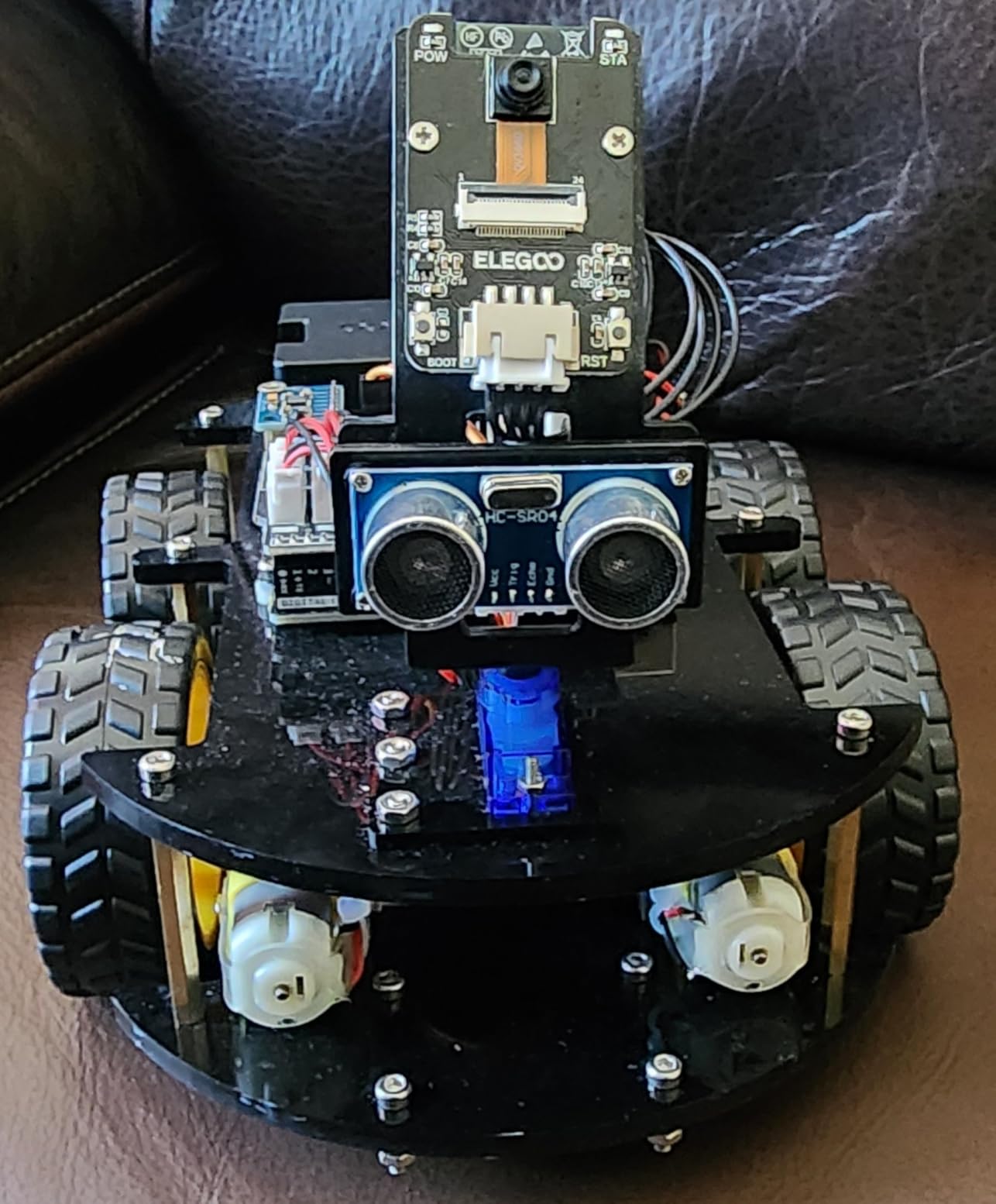 ELEGOO UNO R3 Smart Robot Car Kit V4 with Camera, Compatible with Arduino customer photo 1