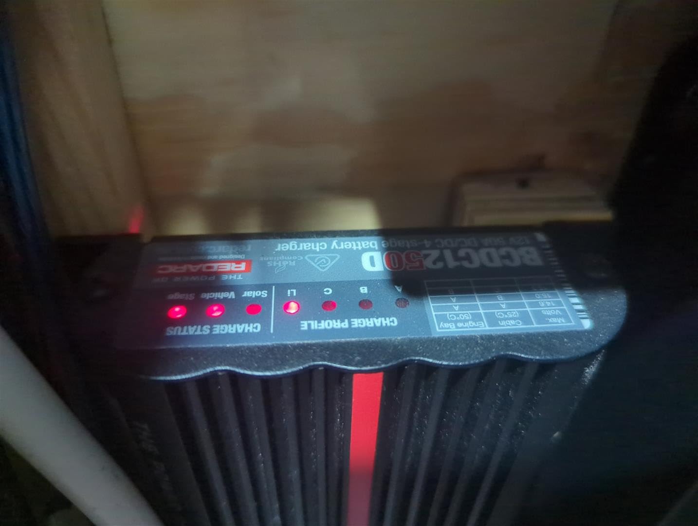 REDARC Dual Input 50A in-Vehicle DC to DC Battery Charger with MPPT Solar Regulator, Green Power Priority, 12V/24V Compatible, for Lithium, AGM, Gel, Lead Acid, Calcium, LiFePO4 Batteries customer photo 2