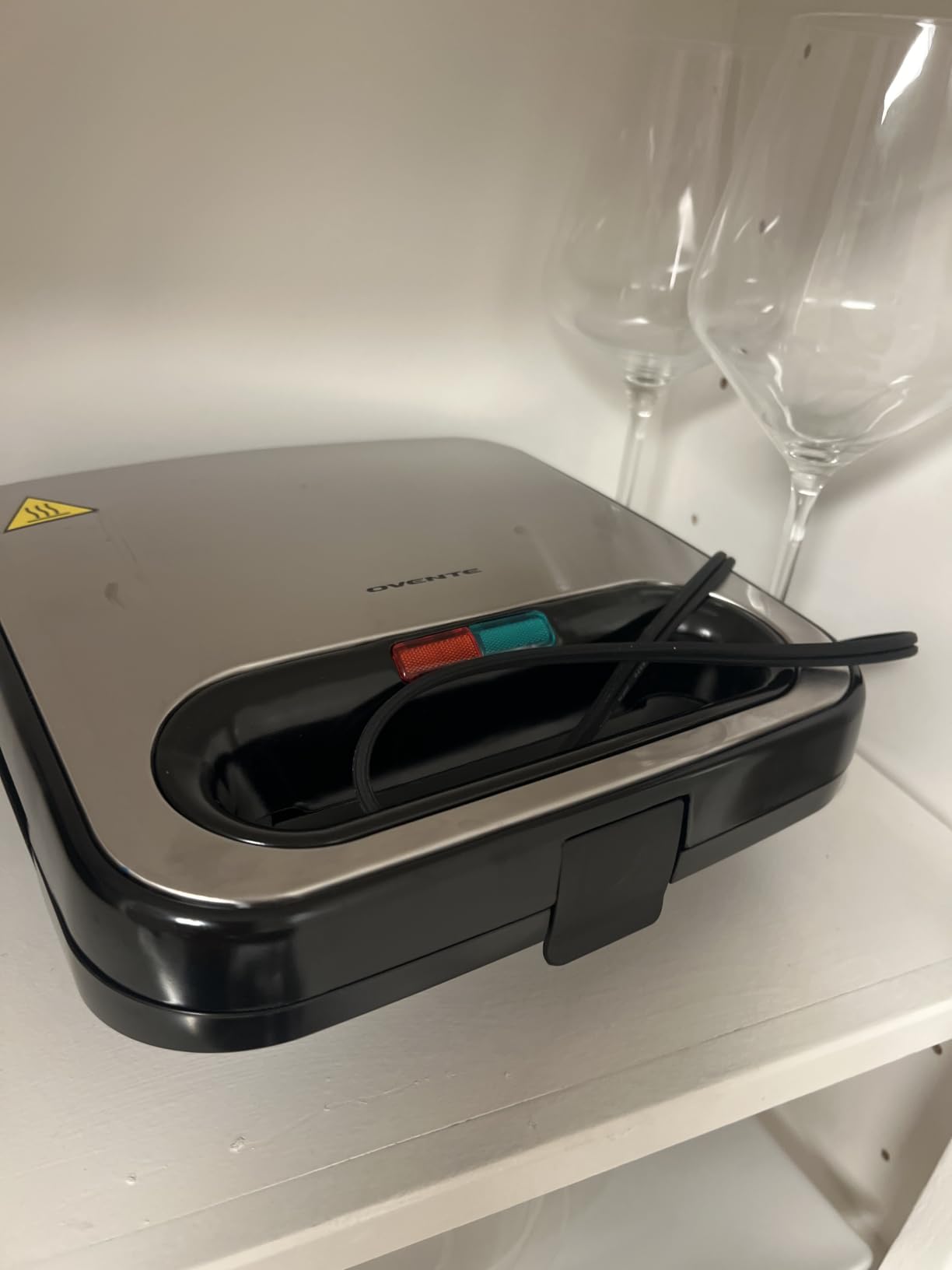 OVENTE Electric Sandwich Maker, 750W Non-Stick Plates, Black GPS401B customer photo 2