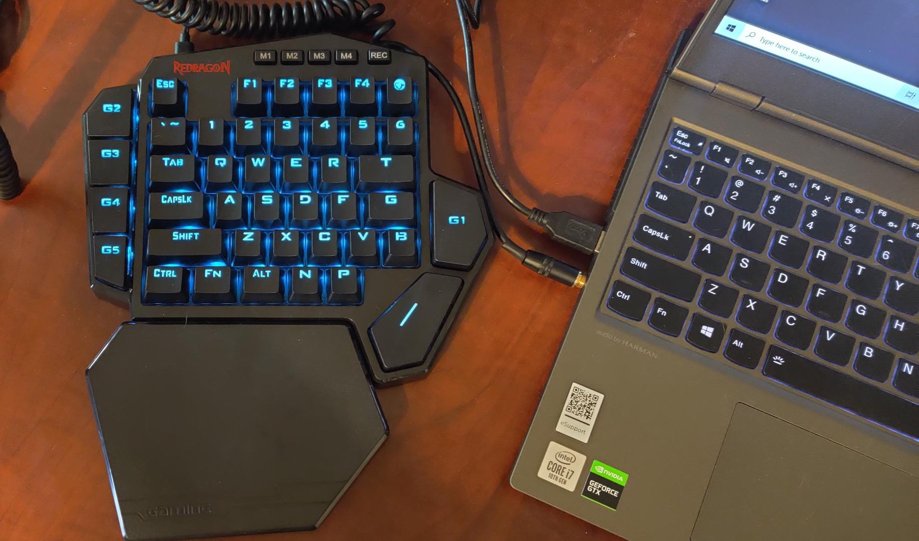 Redragon K585 Wired One-Handed RGB Gaming Keypad, Tactical 42-Key Layout customer photo 2