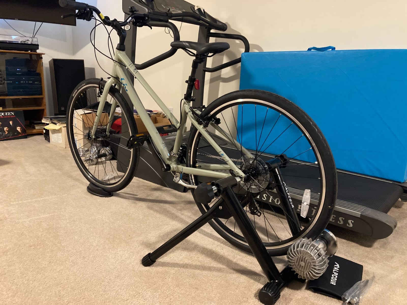 Alpcour Fluid Bike Trainer Stand for Indoor Riding - Portable Foldable Stainless Steel Trainer, Noise Reduction, Progressive Resistance, Dual-Lock System - Road & Mountain Bikes' Stationary Exercise customer photo 2