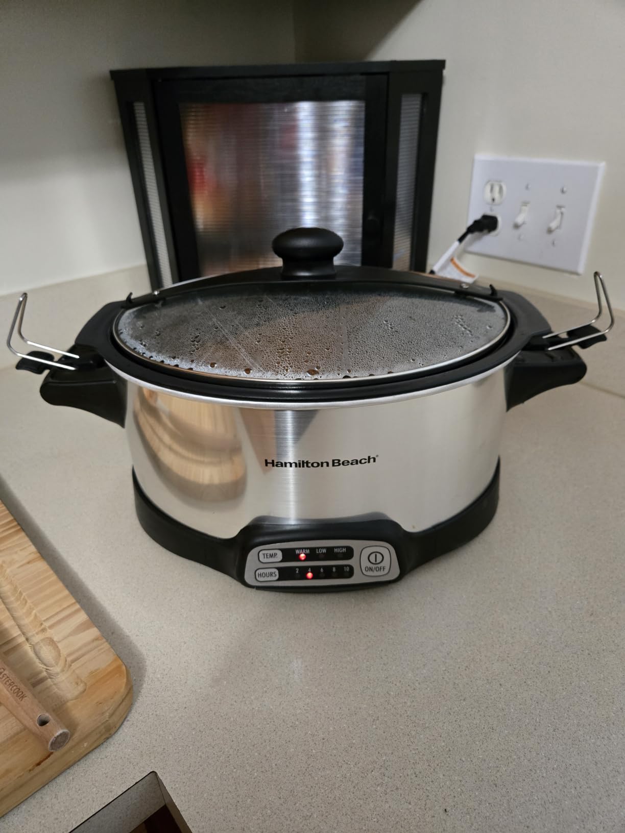 Hamilton Beach Programmable Slow Cooker with 6 Quart Stovetop-Safe Sear & Cook Crock & Travel Lid Lock for Portable Transport, Silver (33663) customer photo 2