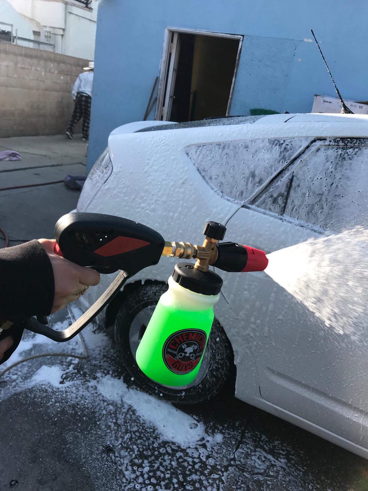 Chemical Guys, Snubby Short Pressure Washer Gun with Foam Cannon Attachment | Short-handle gun fits gas and electric washers for better control, pairs with a foam cannon for thick suds customer photo 1