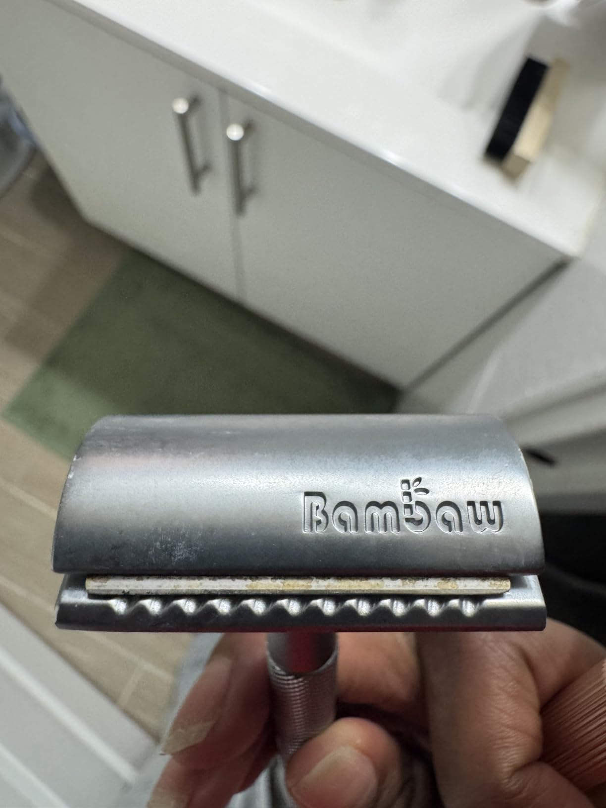 Bambaw Double Edge Safety Razor for Men & Women, Metal Razor with 5 Double Edge Safety Razor Blades, Eco-Friendly Razor - Silver customer photo 2