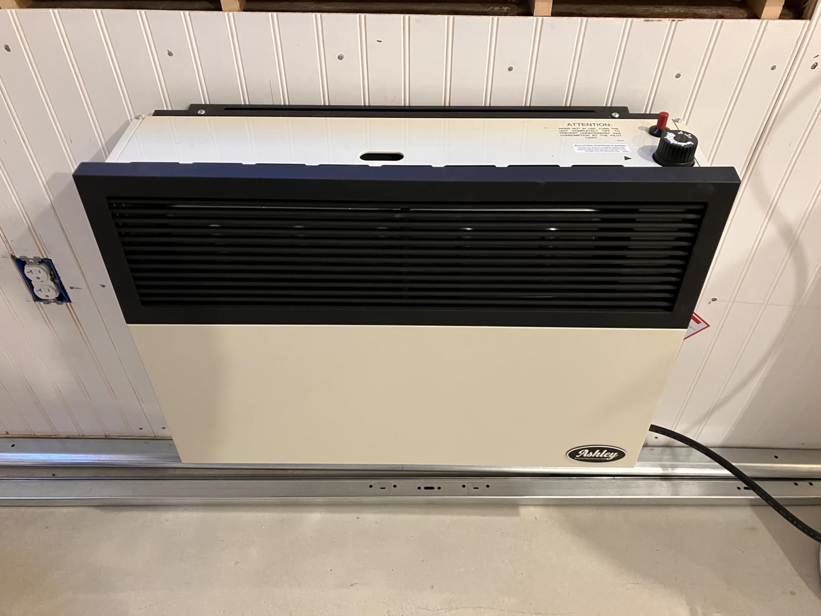 Ashley Hearth Products Direct Vent Propane Wall Heater 17,000 BTU - Heats up to 570 Sq Ft, Sealed Burn System, Matchless Piezo Lighting, Heavy-Duty Construction - Indoor, Mobile & Modular Home Heating customer photo 2