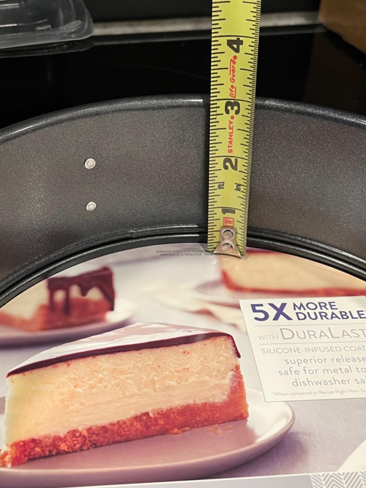 Wilton Platinum Non-Stick Springform Pan, Made Without PFAS, 9 in customer photo 1