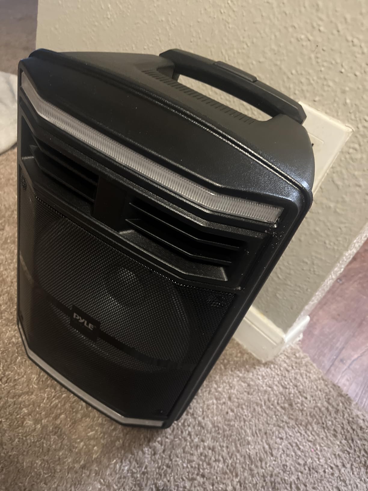 Pyle Portable Bluetooth PA Speaker System - 600W Bluetooth Speaker Portable PA System W/ Rechargeable Battery, Party Lights, MP3/USB SD Card Reader, Rolling Wheels - Pyle PPHP1044B customer photo 2