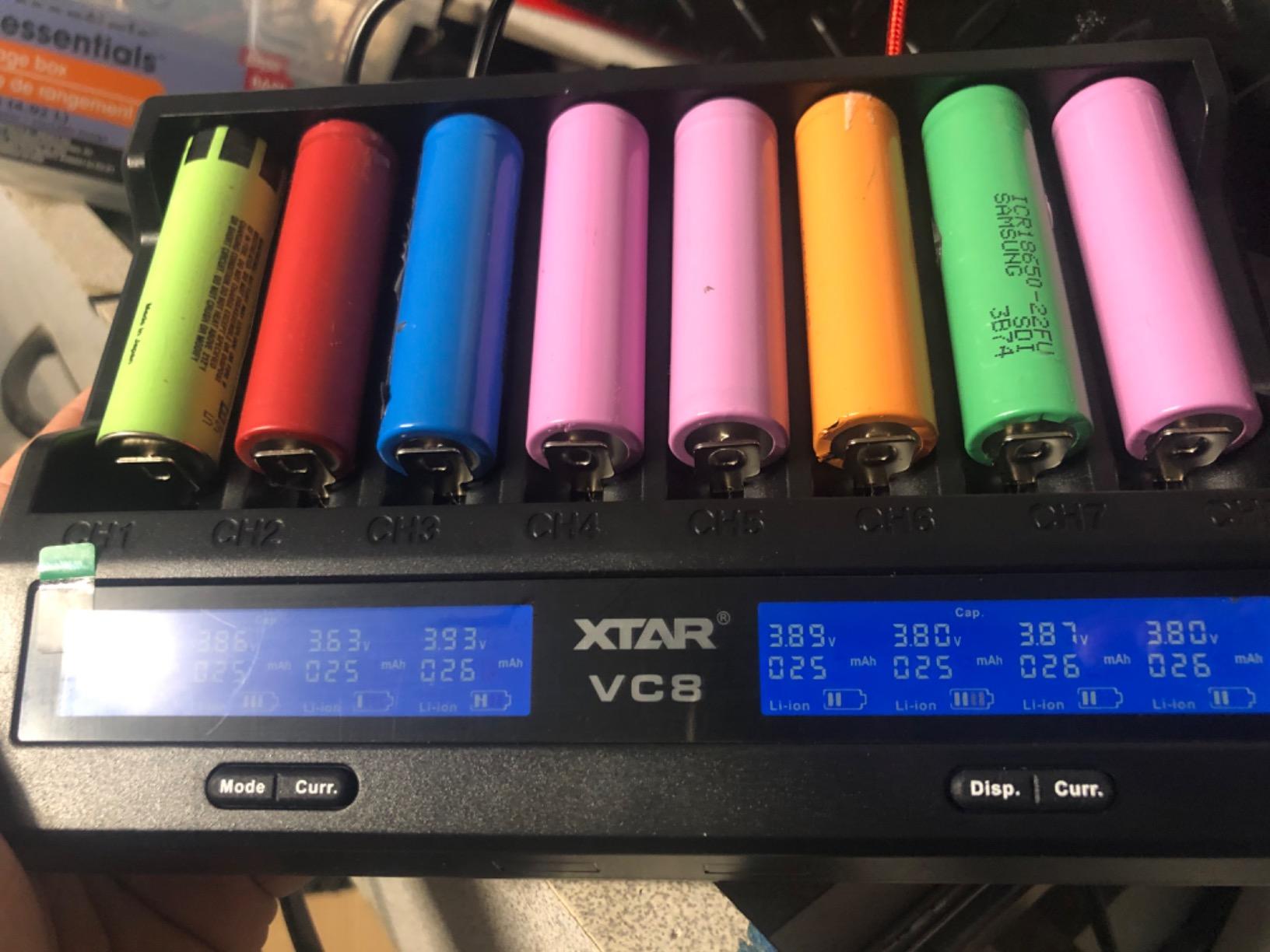 8 Slots 18650 Battery Charger XTAR VC8 Charger USB C 3A Fast Charger 21700 Battery Charger with LCD Display for 3.6V 3.7V Li-ion 10440 18700 26650 1.2V Ni-MH AA AAA C Full Set with QC3.0 Wall Charger customer photo 2