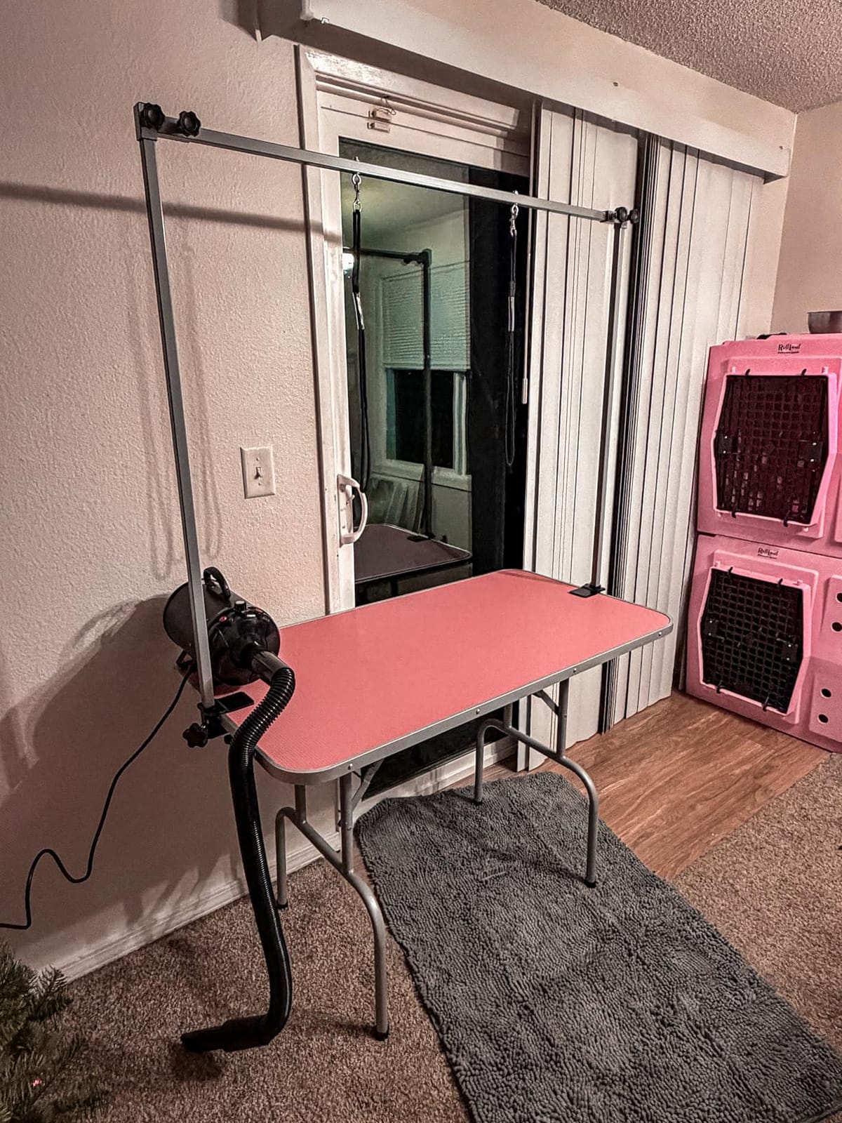 Yaheetech 46'' Dog Grooming Table for Large Medium Dogs at Home, Black | Portable Pet Grooming Table with Arm & Nooses, Foldable Design, Non-Slip Surface, Mesh Storage Tray, 264lbs Capacity customer photo 2