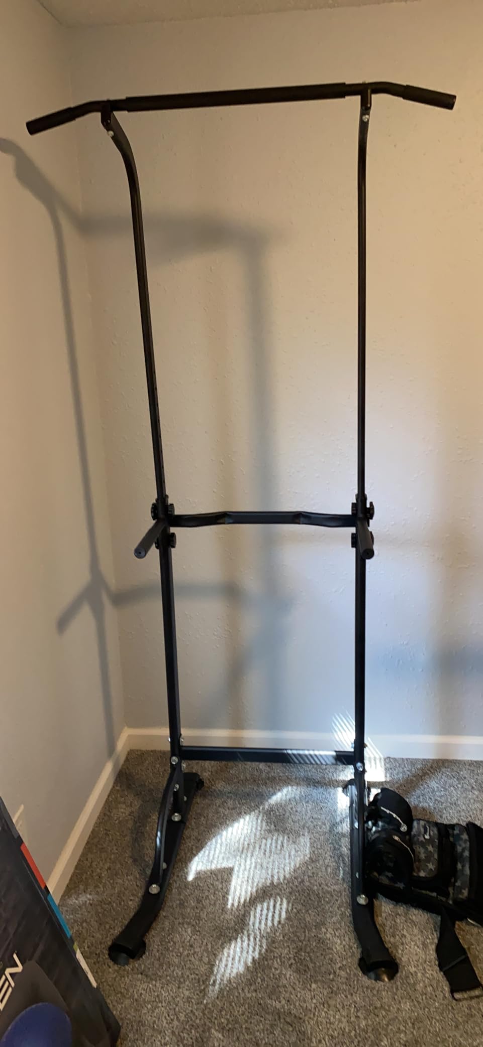 DlandHome Power Tower Pull Up Bar Dip Station,Adjustable Height Dip Stand customer photo 1