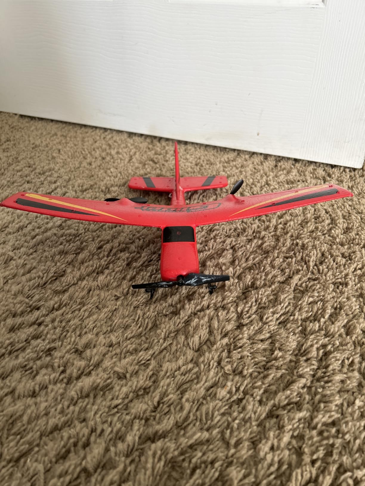 2 CH RC Airplane, RC Plane Ready to Fly, 2.4GHz Remote Control Airplane, Easy to Fly RC Glider for Kids & Beginners (Red) customer photo 2