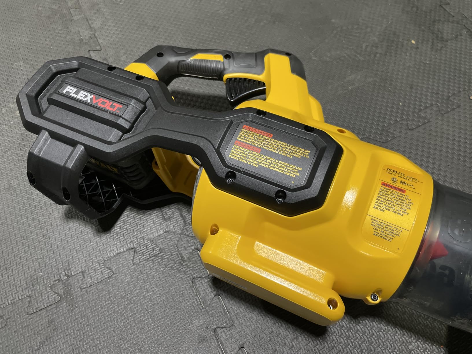 DEWALT 60V MAX* FLEXVOLT Leaf Blower, Cordless, Battery Powered, Handheld, Classic Style, 125-MPH, 600-CFM, Yellow/Black, Tool Only (DCBL772B) customer photo 1