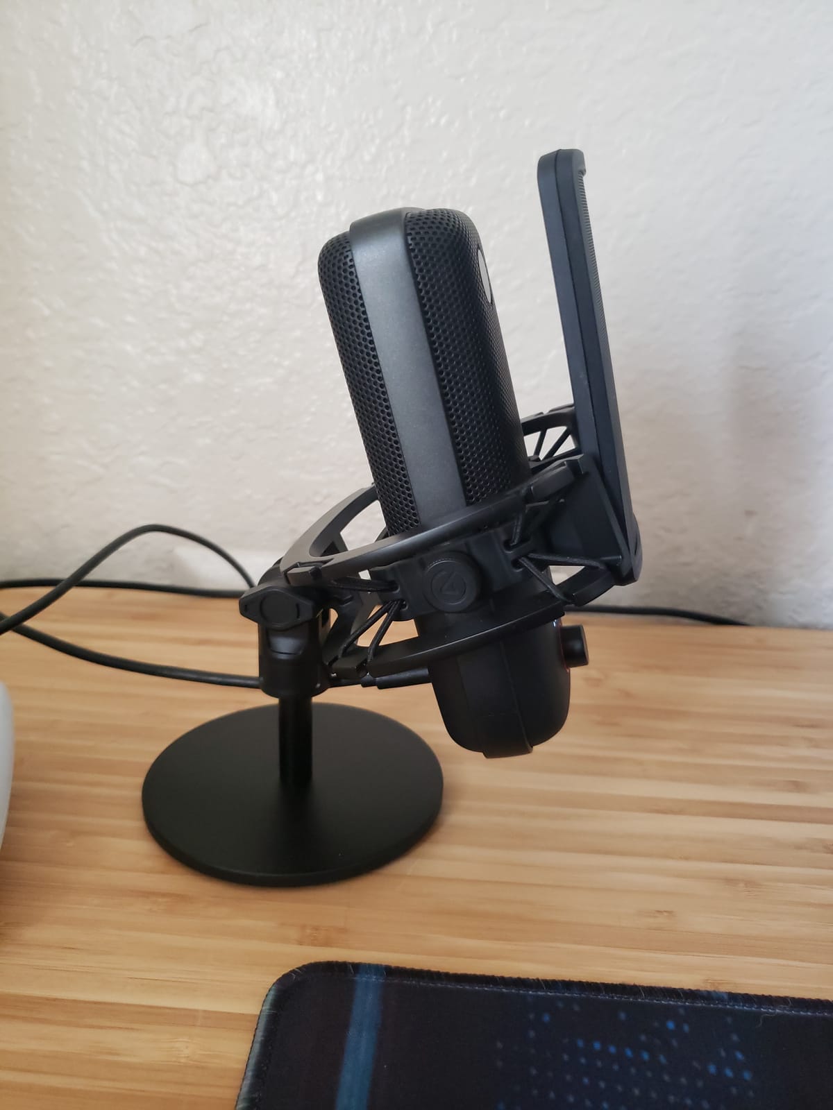 Elgato Shock Mount for Wave Microphones customer photo 2