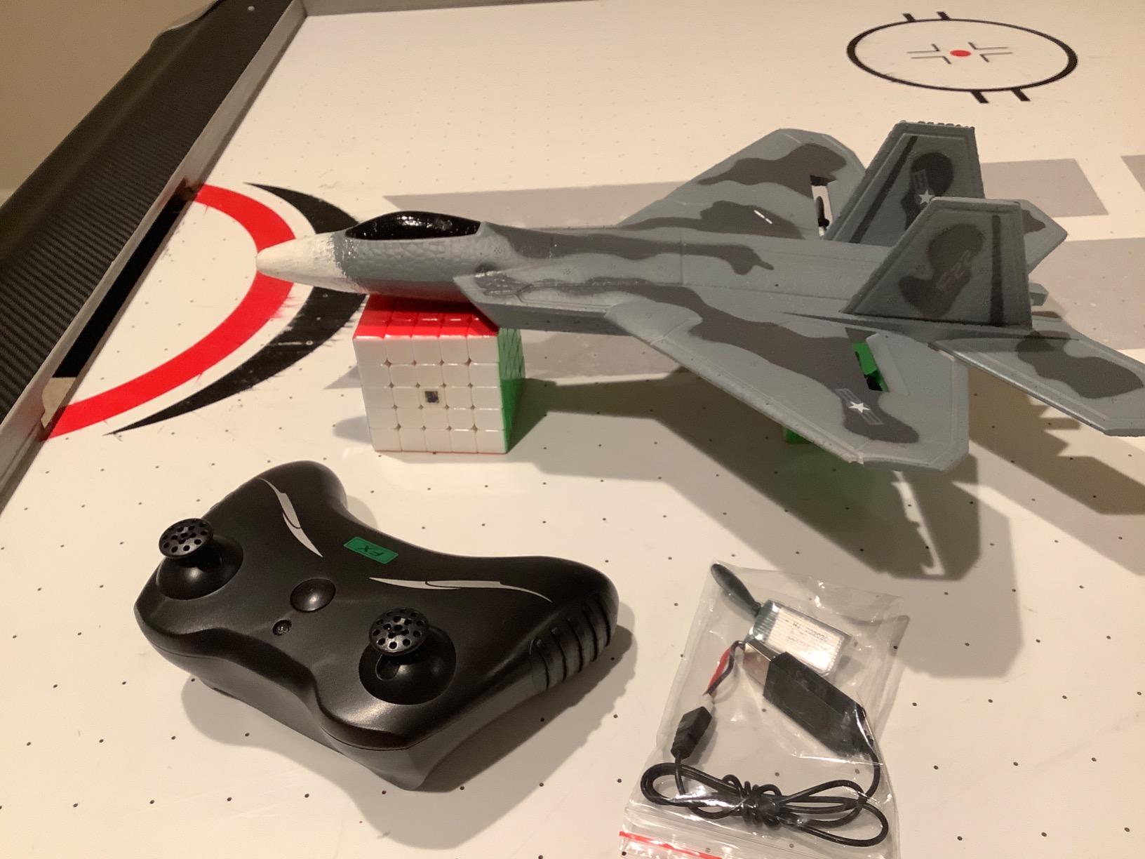2CH F-22 RC Glider, Easy Fly RC Plane for Kids & Beginners | 2.4GHz anti-interference, stable flight, crash-resistant foam, RTF for kid beginners, Ready to fly out of box customer photo 2