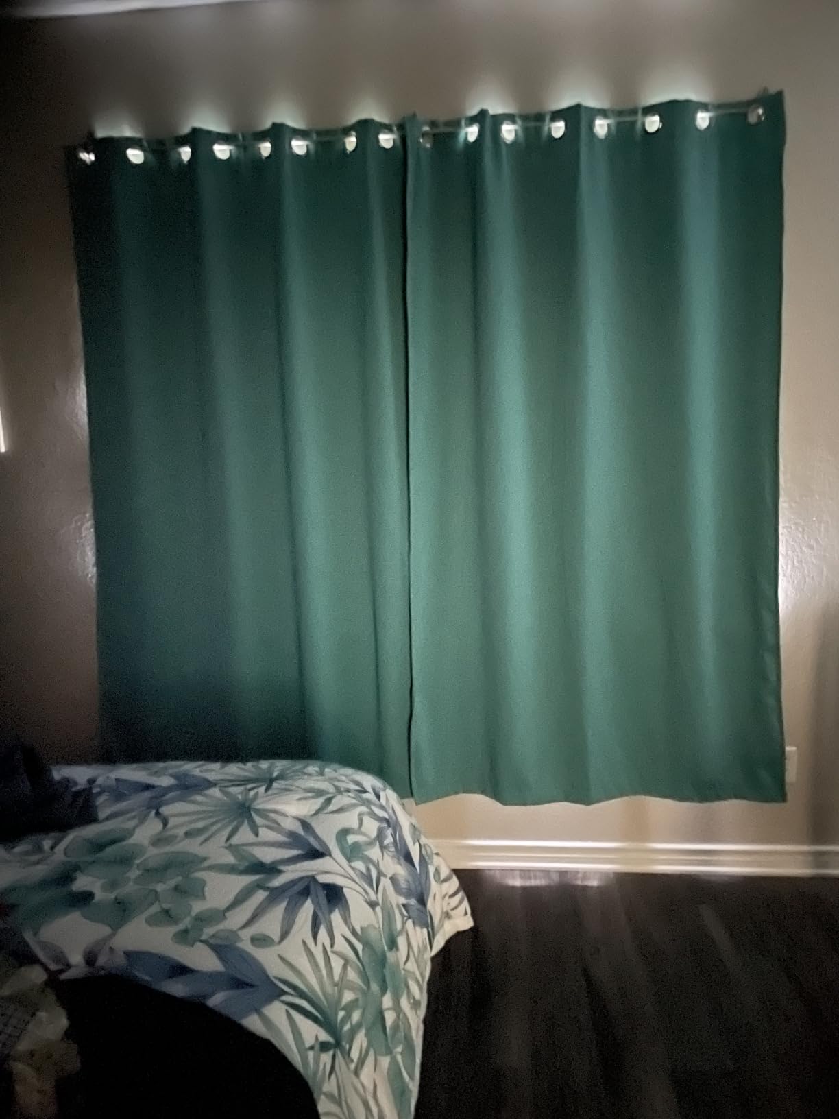 Deconovo 100% Blackout Curtains 84 Inch Long for Bedroom with Black Liner customer photo 2