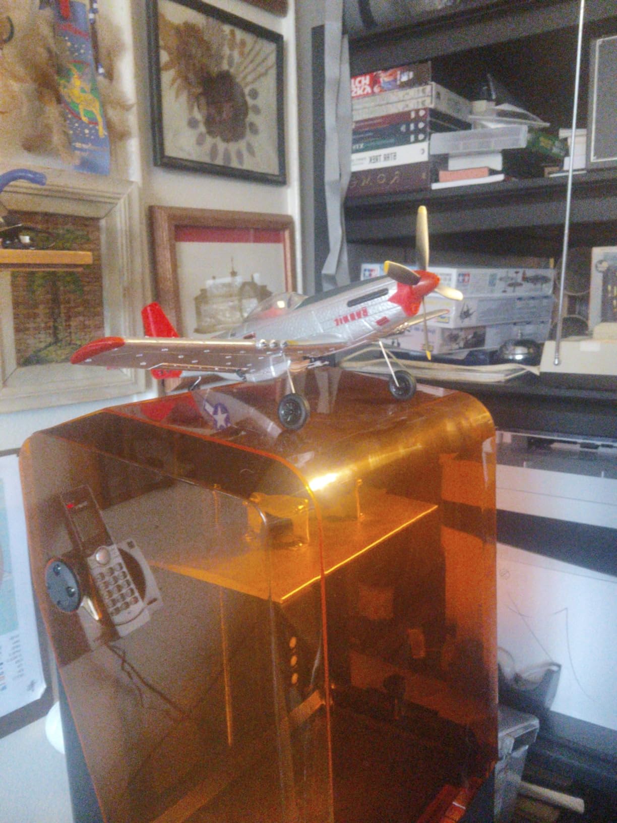 LEAMBE 4 Channel RC Plane, Ready to Fly Aerobatic Aircraft, Easy Control for Beginners, P51 Mustang RC Airplane Best Gift for Adults customer photo 2