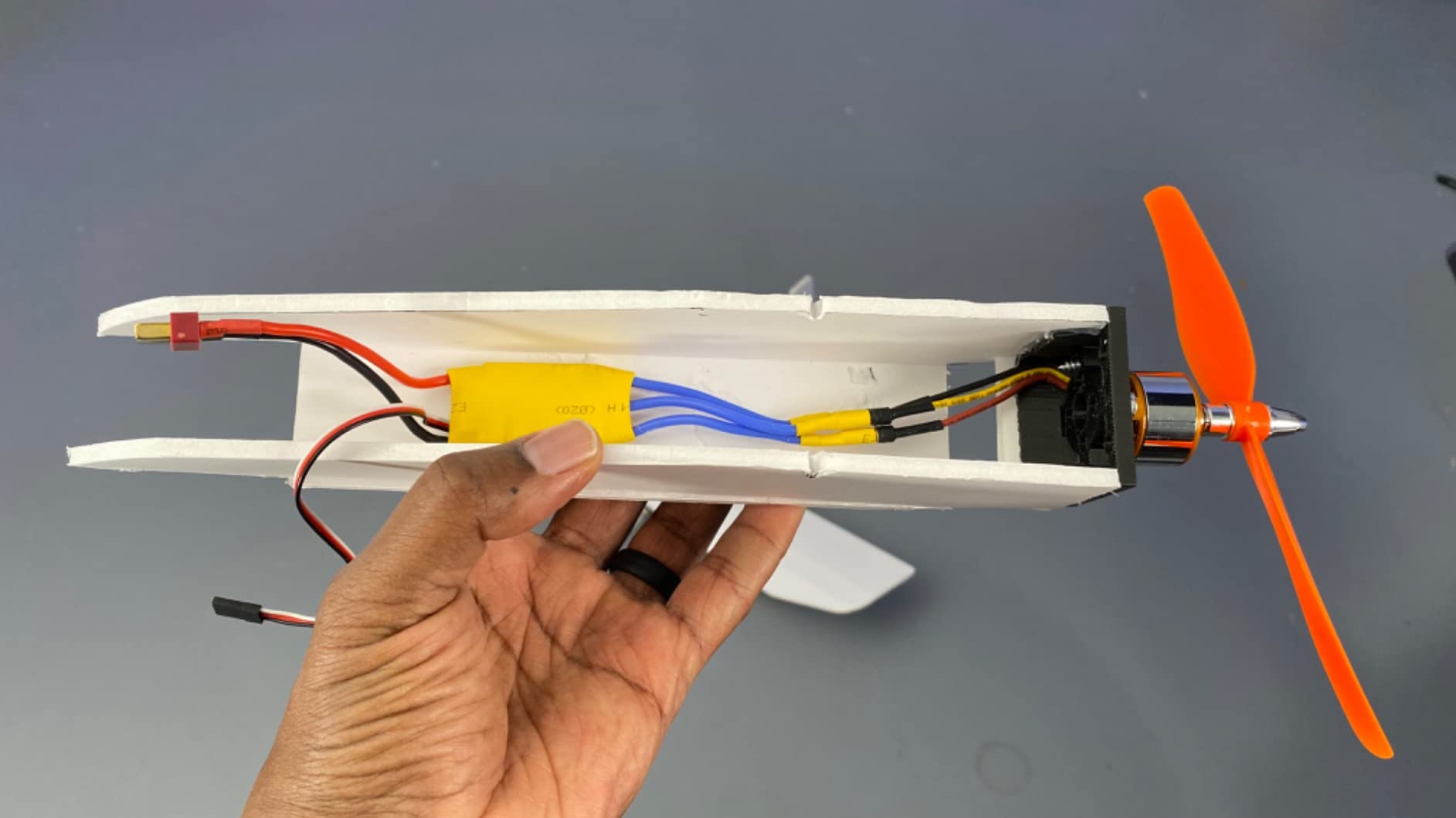 A2212 1400KV RC Brushless Motor 30A ESC Motor SG90 Micro Servo 8060 Propeller Set for RC Plane Quadcopter Fixed Wing Plane Helicopter Aircraft customer photo 2