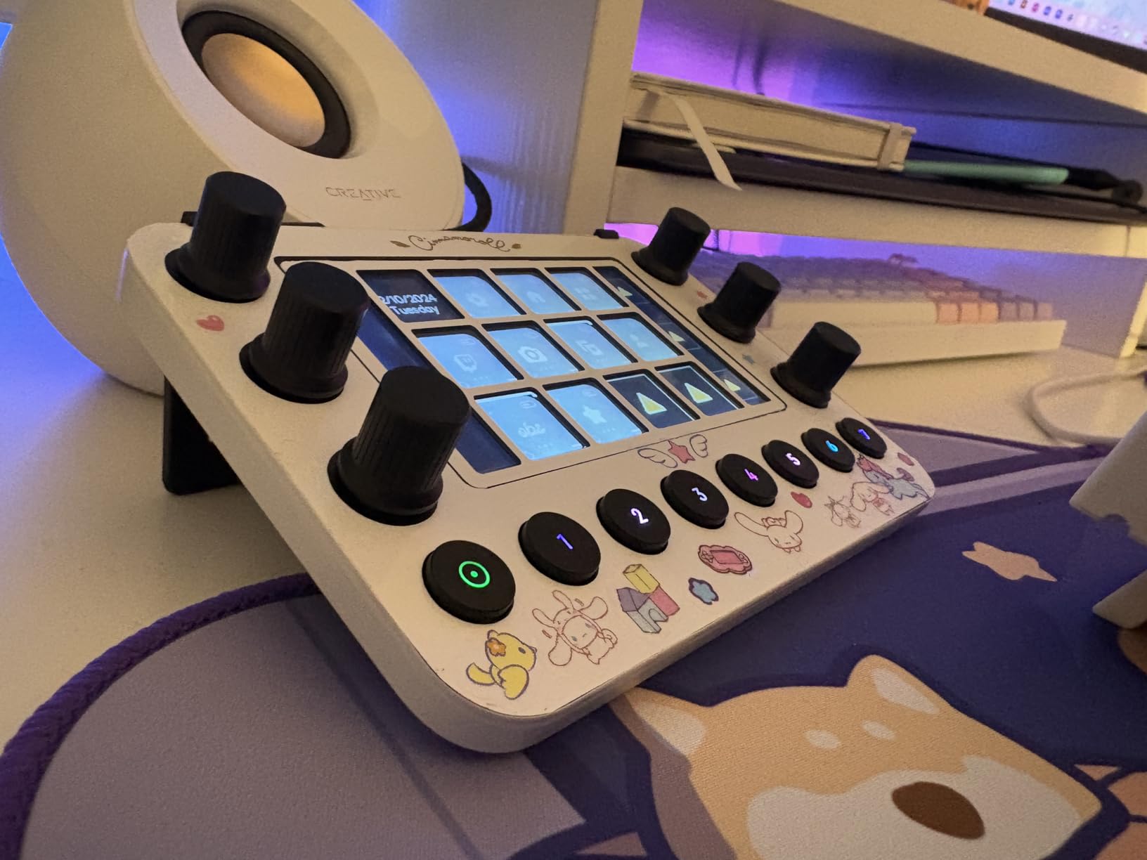 Loupedeck Live – The Custom Console for Live Streaming, Photo and Video Editing with Customizable Buttons, Dials and LED Touchscreen customer photo 2