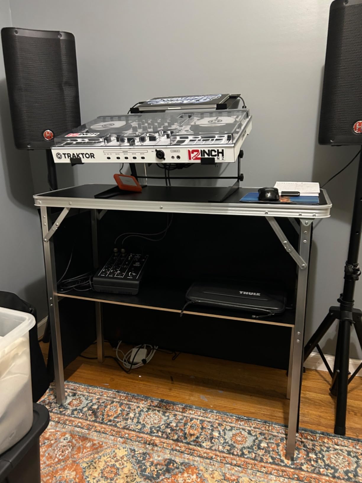 Headliner Covina DJ Controller Stand (HL20003), Rubber customer photo 2