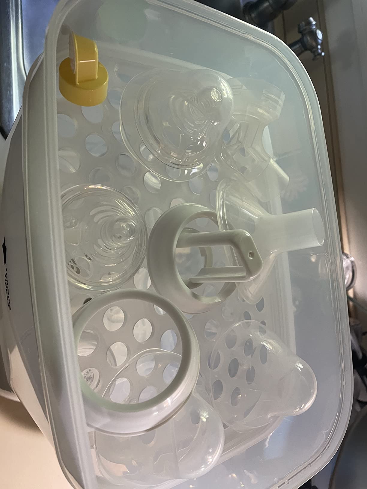 Tommee Tippee Steridryer Electric Steam Sterilizer & Dryer, White | For Baby Bottles & Feeding Accessories, Kills Viruses* & 99.9% of Harmful Microbes customer photo 2