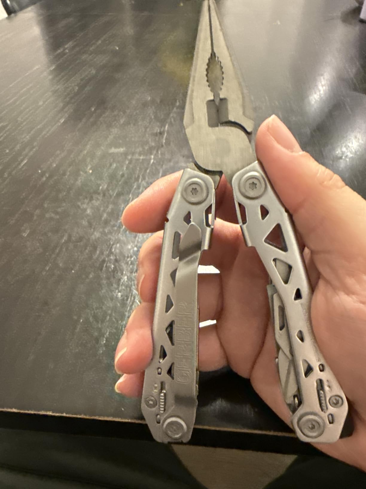 Gerber Suspension NXT 15-in-1 EDC Multitool, Pliers w/ Pocket Knife, Black customer photo 2