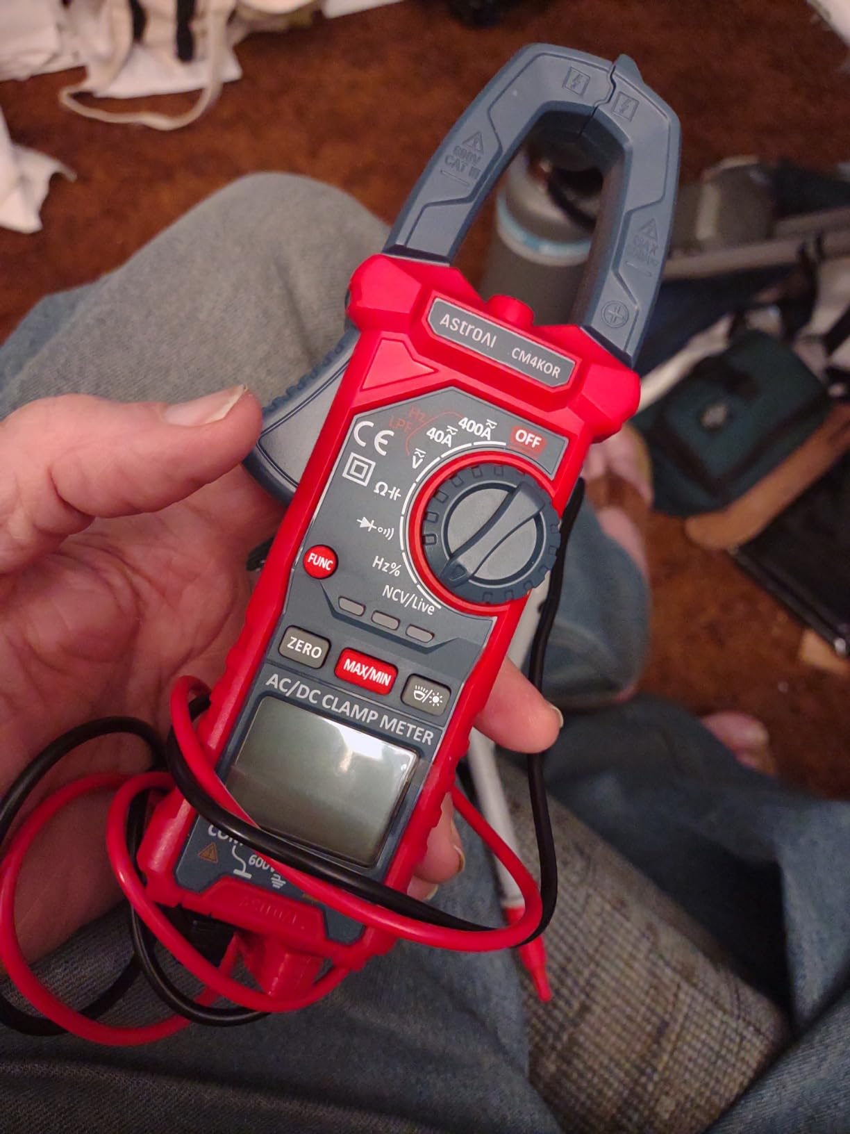 AstroAI Digital Clamp Meter Multimeter 4000 Counts Auto-ranging Amp Tester Measuring AC/DC Voltage & Current, Resistance, Capacitance, Frequency, Continuity, Live Wire Test, NCV Detection, Blue customer photo 1