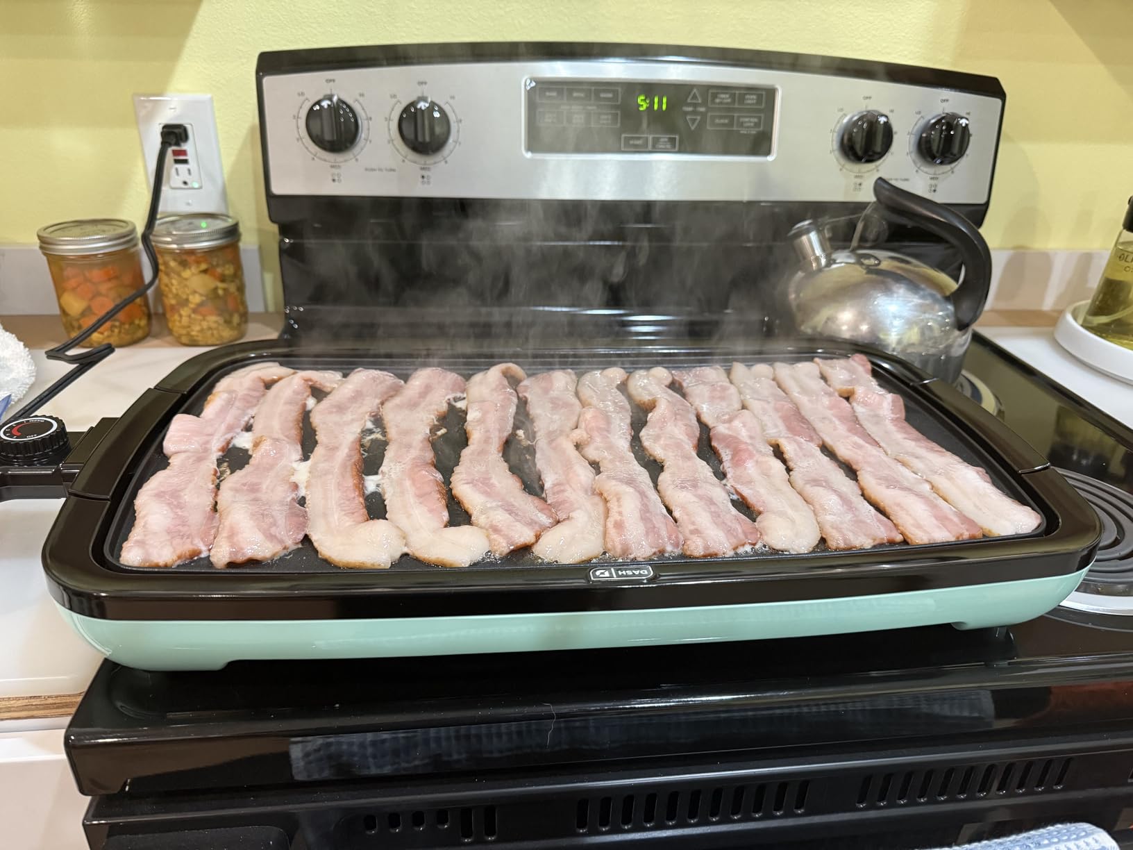 Dash Deluxe Everyday Electric Griddle, Removable Nonstick Plate, Aqua customer photo 2