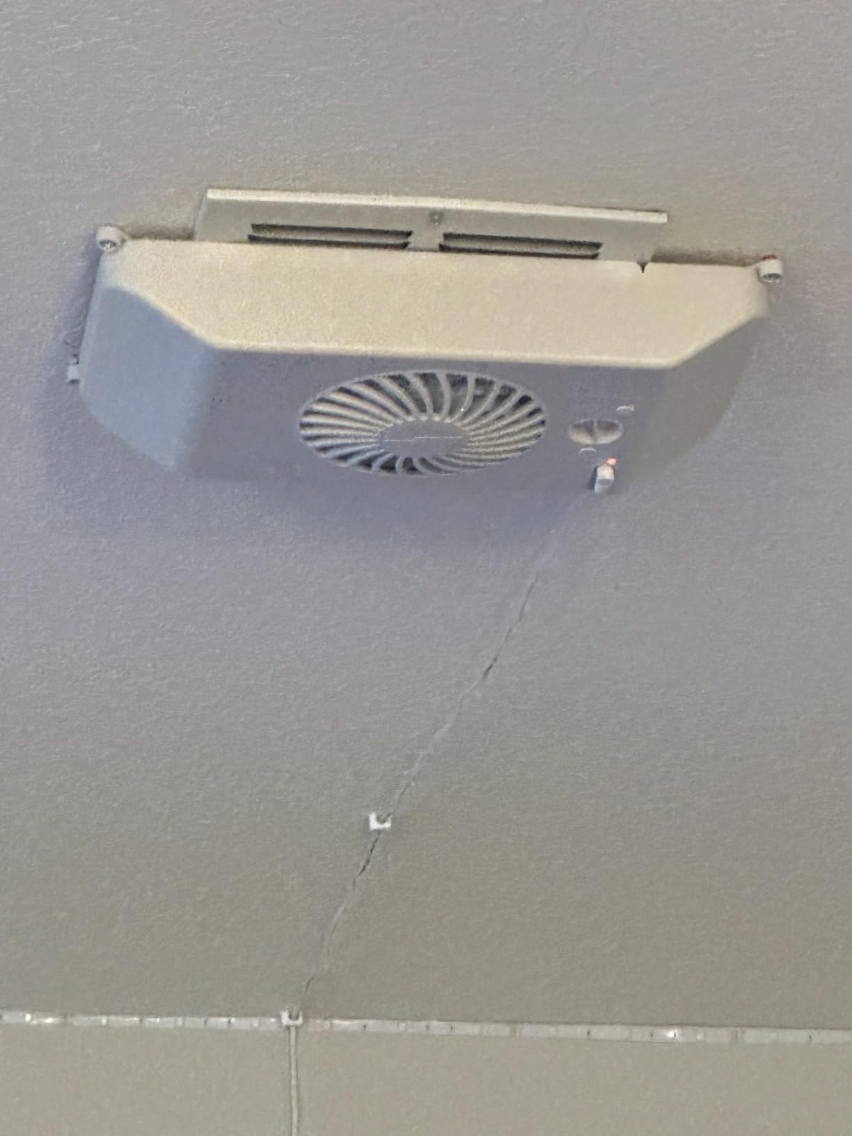 Suncourt EZ8 Smart Register Booster Fan, Floor/Wall Vents (HC600-WK) | EZ8 smart register booster fan, white - floor/wall vents, quiet, self-learning tech for automatic operation customer photo 1