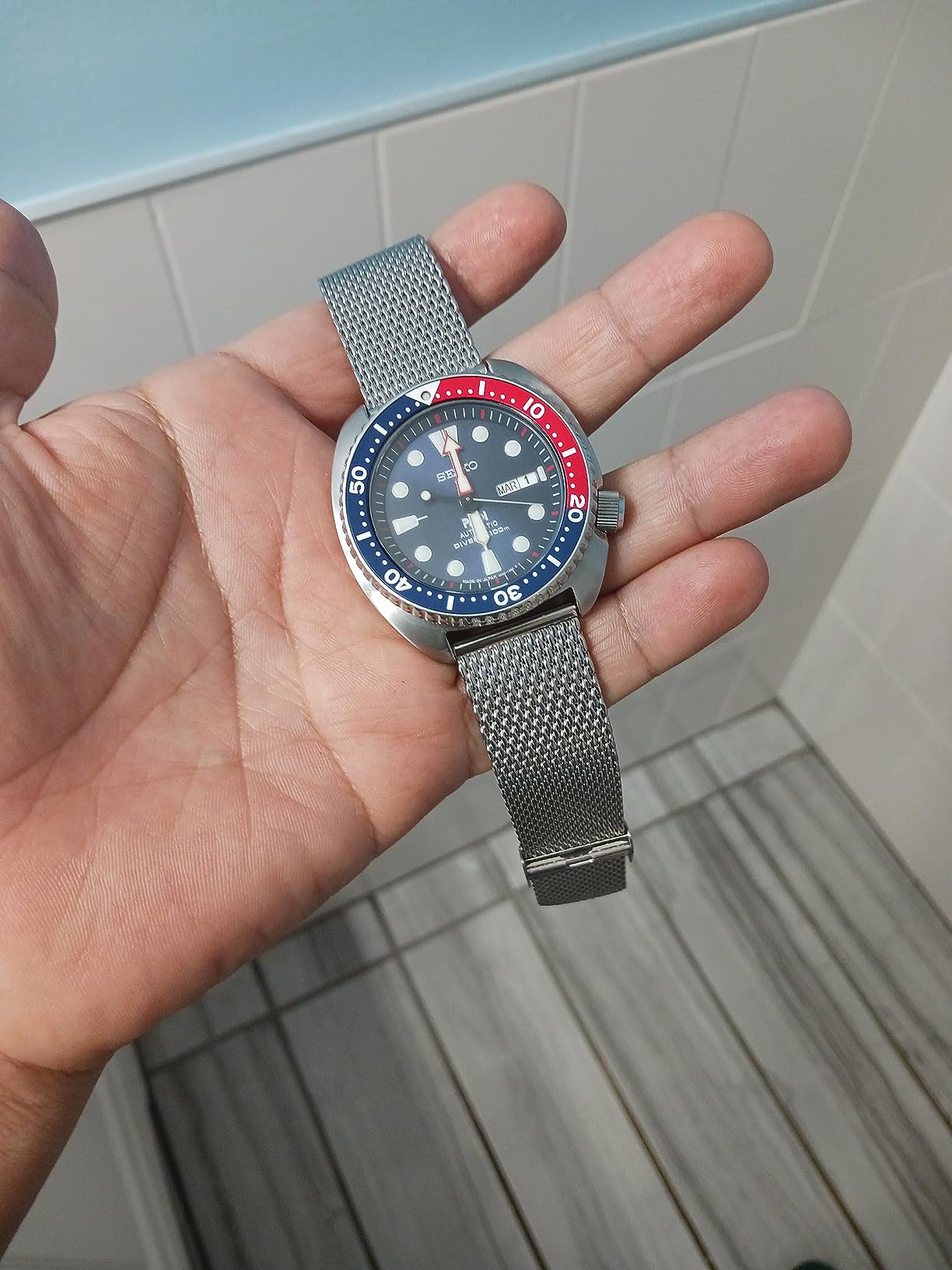 SEIKO SRPE99 Automatic Dive Watch for Men - Prospex PADI Special Edition - LumiBrite Hands, Elapsed Timing Bezel - Water Resistant 200M customer photo 1
