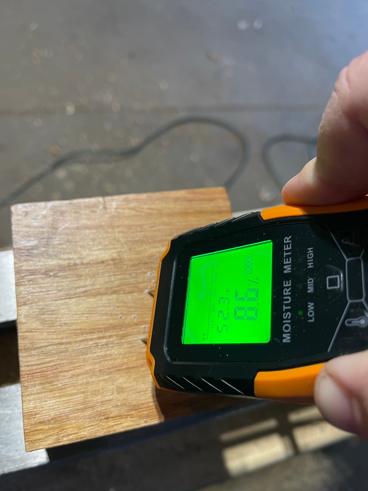 Mecurate Digital Pin Type Wood Moisture Meter with 3 Colored Indicators, Moisture Detector 2 Mode 8 Calibration Large Backlit for Wood, Wall, Firewall (Orange) customer photo 2