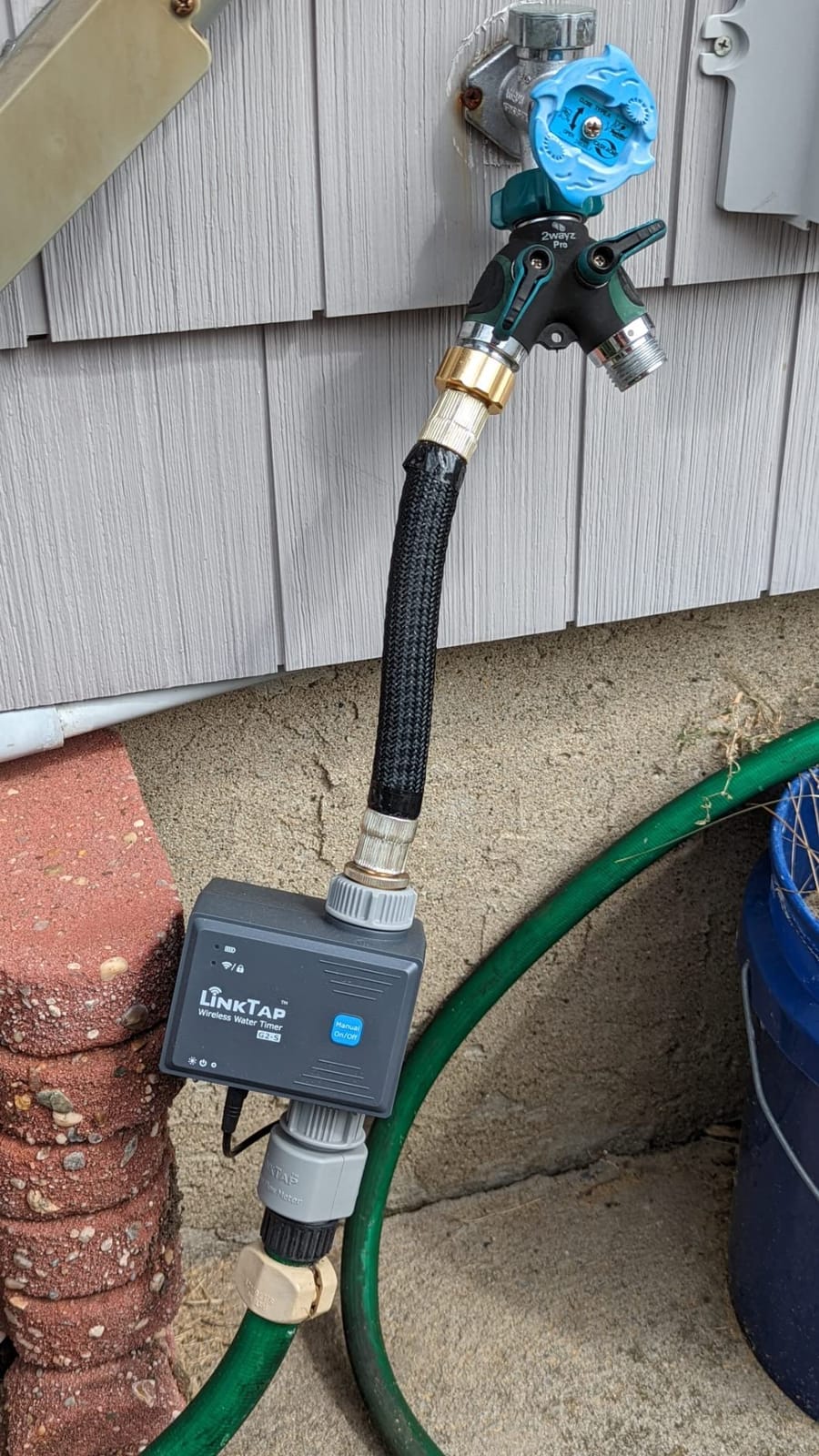 LinkTap G2S Smart Garden Hose Timer & Gateway, 2-Year Battery Life customer photo 1