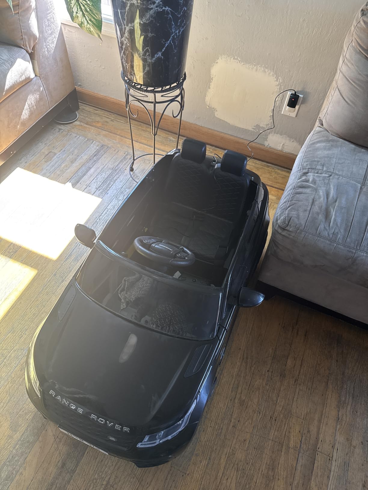 TOBBI 12V Electric Ride On Car for Kids Licensed Land Rover w/Remote,Black customer photo 1