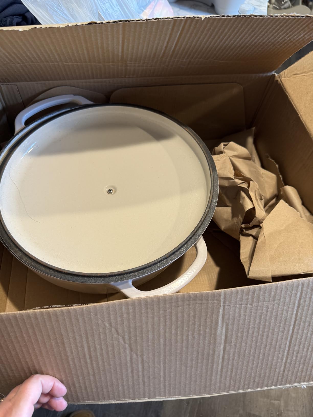 Lodge Essential Enamel Cast Iron Dutch Oven, 7.5 Quart, Storm Blue customer photo 2