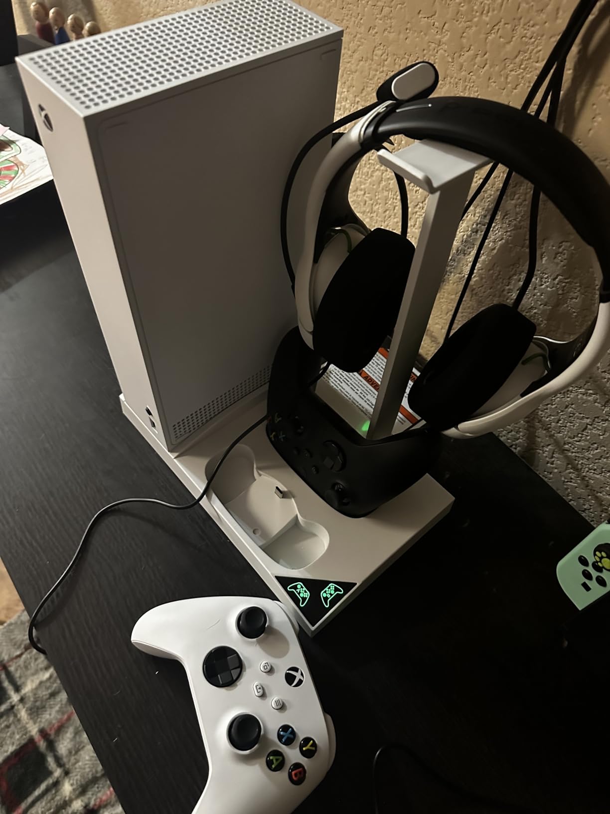 MENEEA Charger Stand Cooling Fan for Xbox Series S Console&Controller,White customer photo 2