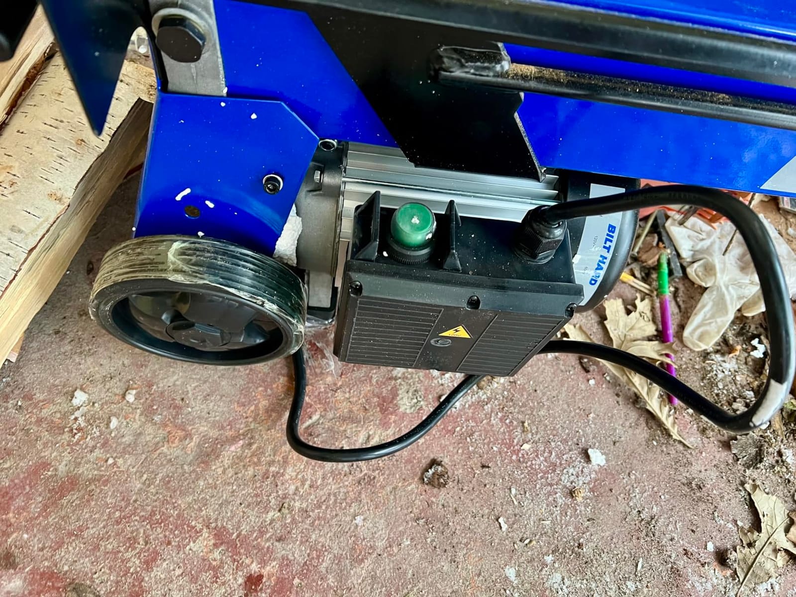 BILT HARD Log Splitter 6.5 Ton, Wood Splitter Electric Powered 15Amp, with Hydraulic Ram, Electric Firewood Splitting Machine, Horizontal customer photo 1