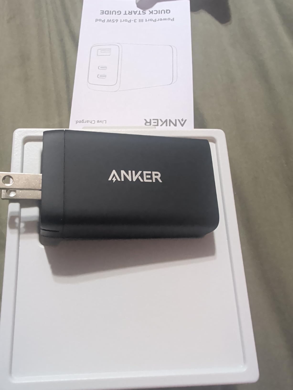 Anker Charger, 65W 3-Port Fast Compact Foldable USB C Charger Block for MacBook Pro/Air, iPad Pro, Galaxy S20, Dell XPS 13, Note 20/10+, iPhone 17 Series, Steam Deck, and More customer photo 1