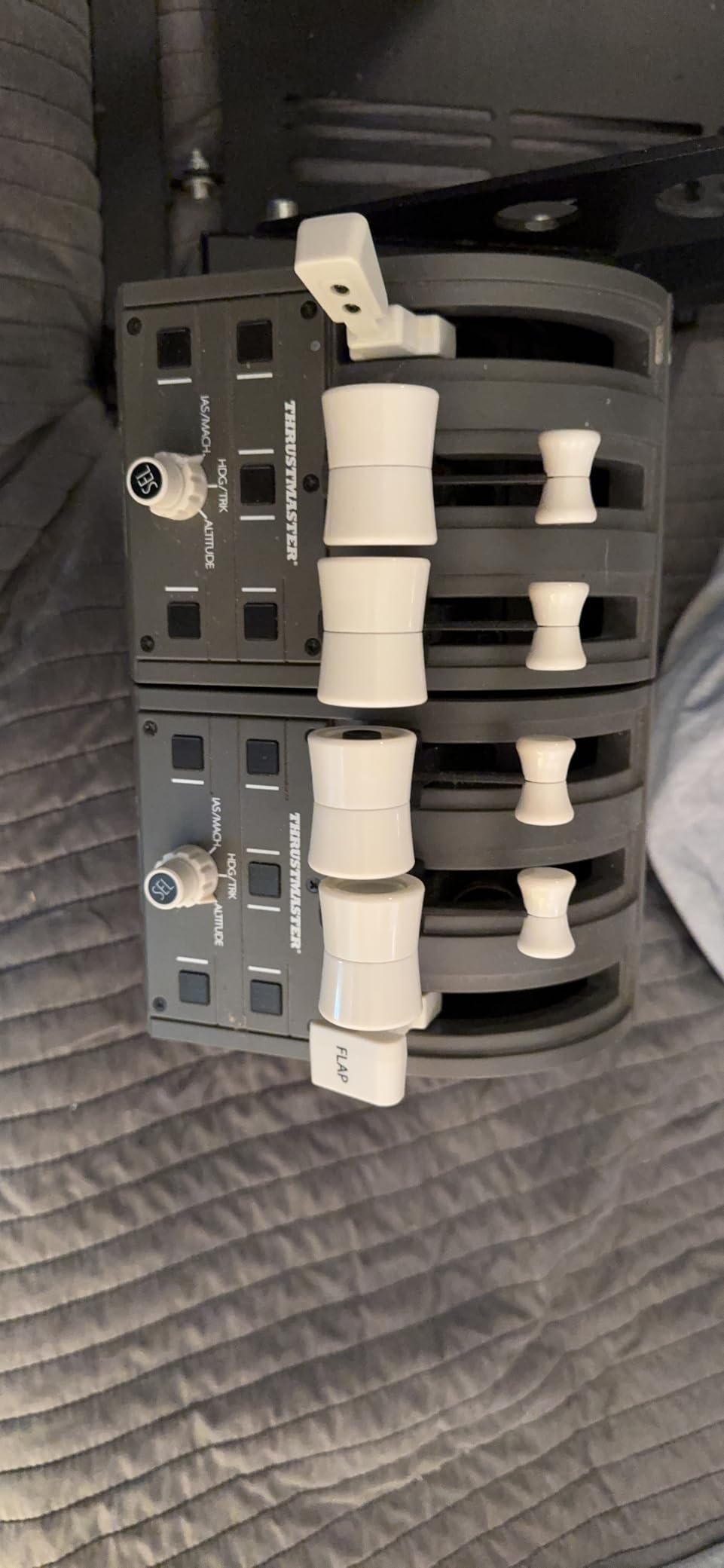 Thrustmaster TCA Yoke & Quadrant Boeing Edition Flight Pack customer photo 1