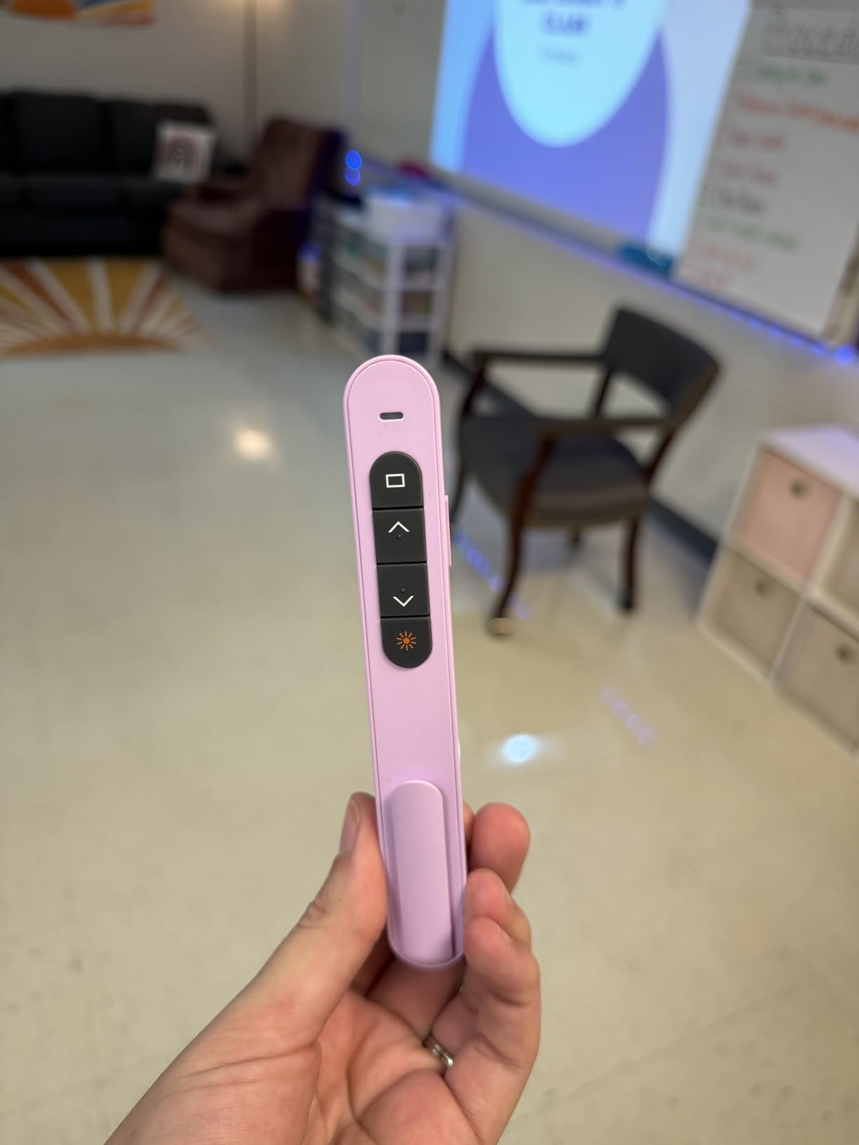 QUI Presentation Clicker with Volume Control, Wireless Presenter Remote customer photo 2