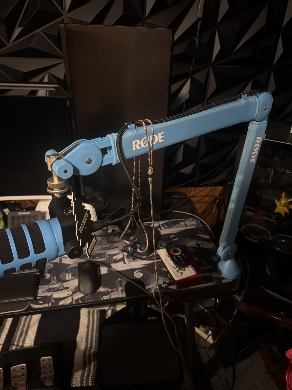 RØDE PSA1+ Professional Studio Boom Arm with Spring Damping, Black customer photo 2