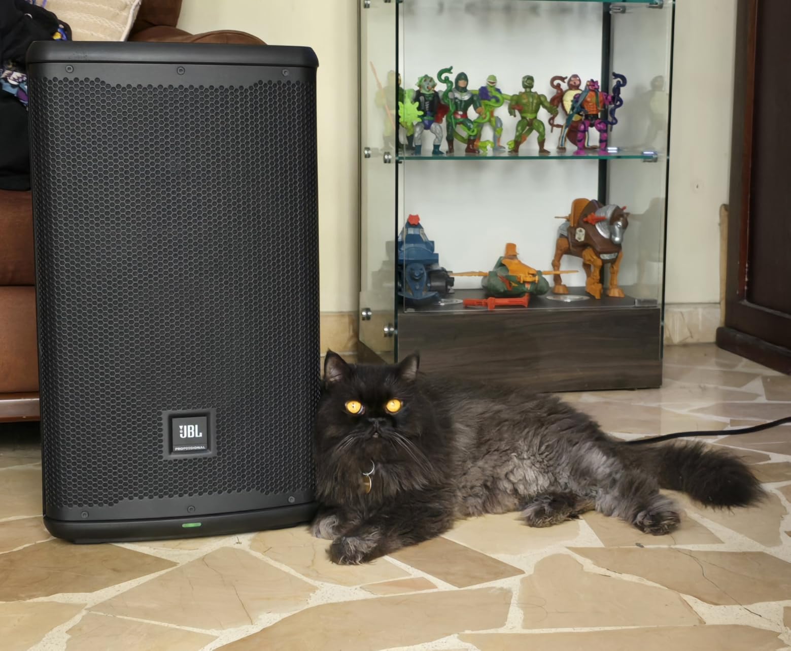 JBL EON715 Powered PA Speaker customer photo 1